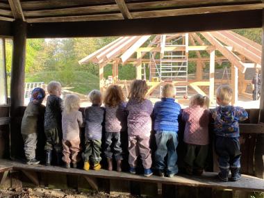 Vuggestuen i bålhytten